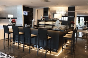 Bar (on property) - Kurhaus Design Boutique Hotel (Erwitte)