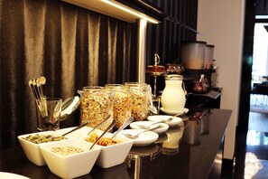 Daily buffet breakfast for a fee