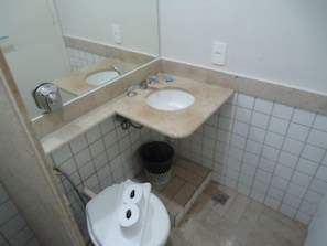 Apartment | Iron/ironing board, free WiFi