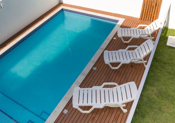 Outdoor pool - Pousada Maiken (Florianópolis)