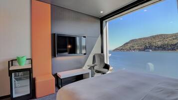 Panoramic Room, 1 King Bed, Harbor View | Egyptian cotton sheets, premium bedding, down comforters, desk