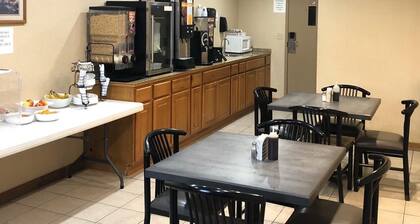 Denison Inn & Suites