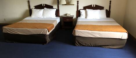 Triple Room, Non Smoking | Desk, blackout drapes, free WiFi, bed sheets