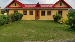Unclassified image, 4 of 6, button - Tropi Isle villa (Canaan)