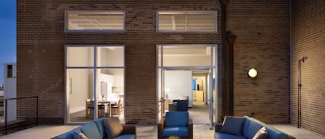 1 habitación, ropa de cama de alta calidad y escritorio