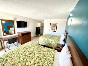 Standard Double Room, 2 Double Beds Non Smoking | Desk, free WiFi, bed sheets - Budget Inn (Roswell)