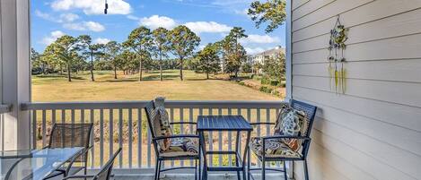 Condo, 2 Bedrooms | Property grounds