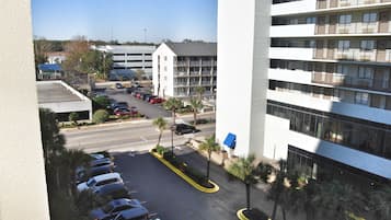 Condo, 1 Bedroom | Parking | Free self parking