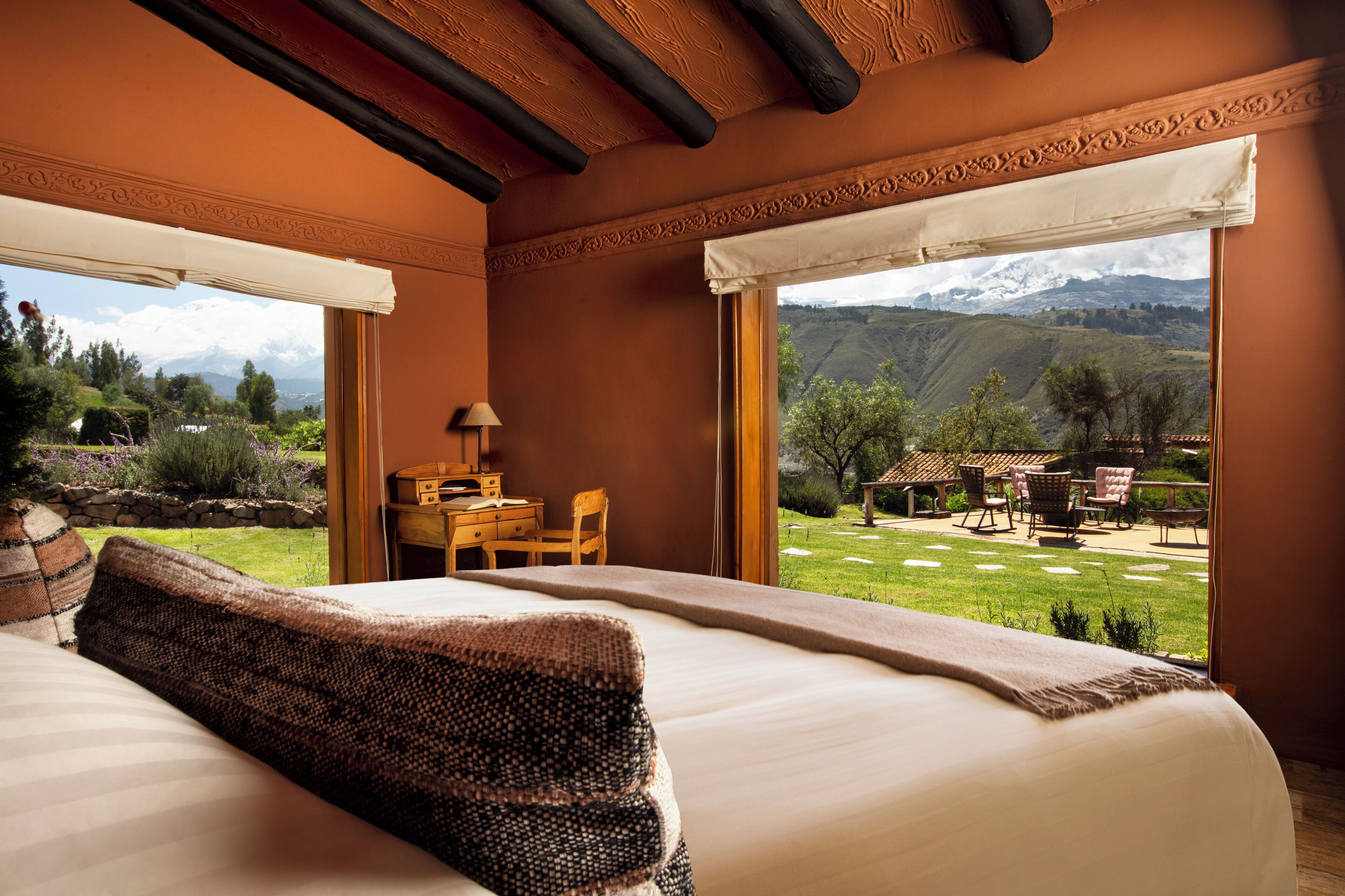 高档床上用品、迷你吧、隔音、免费 WiFi