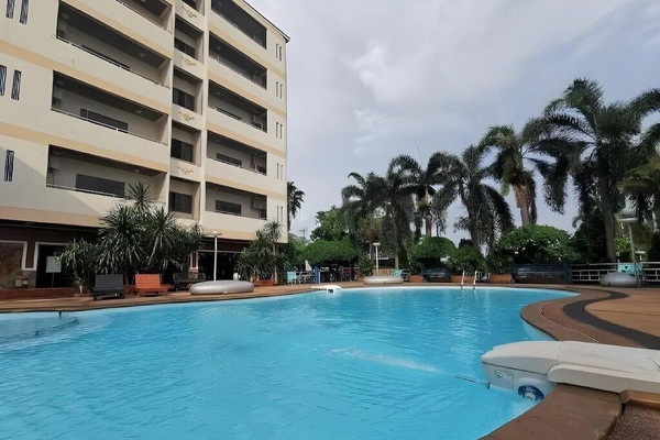 Private Resort cosy | Individually decorated, desk, soundproofing, free WiFi