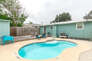 House, 3 Bedrooms | Pool