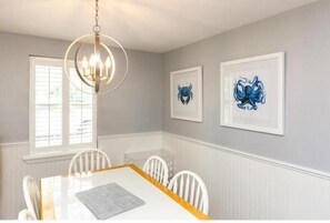 House, 3 Bedrooms | Dining