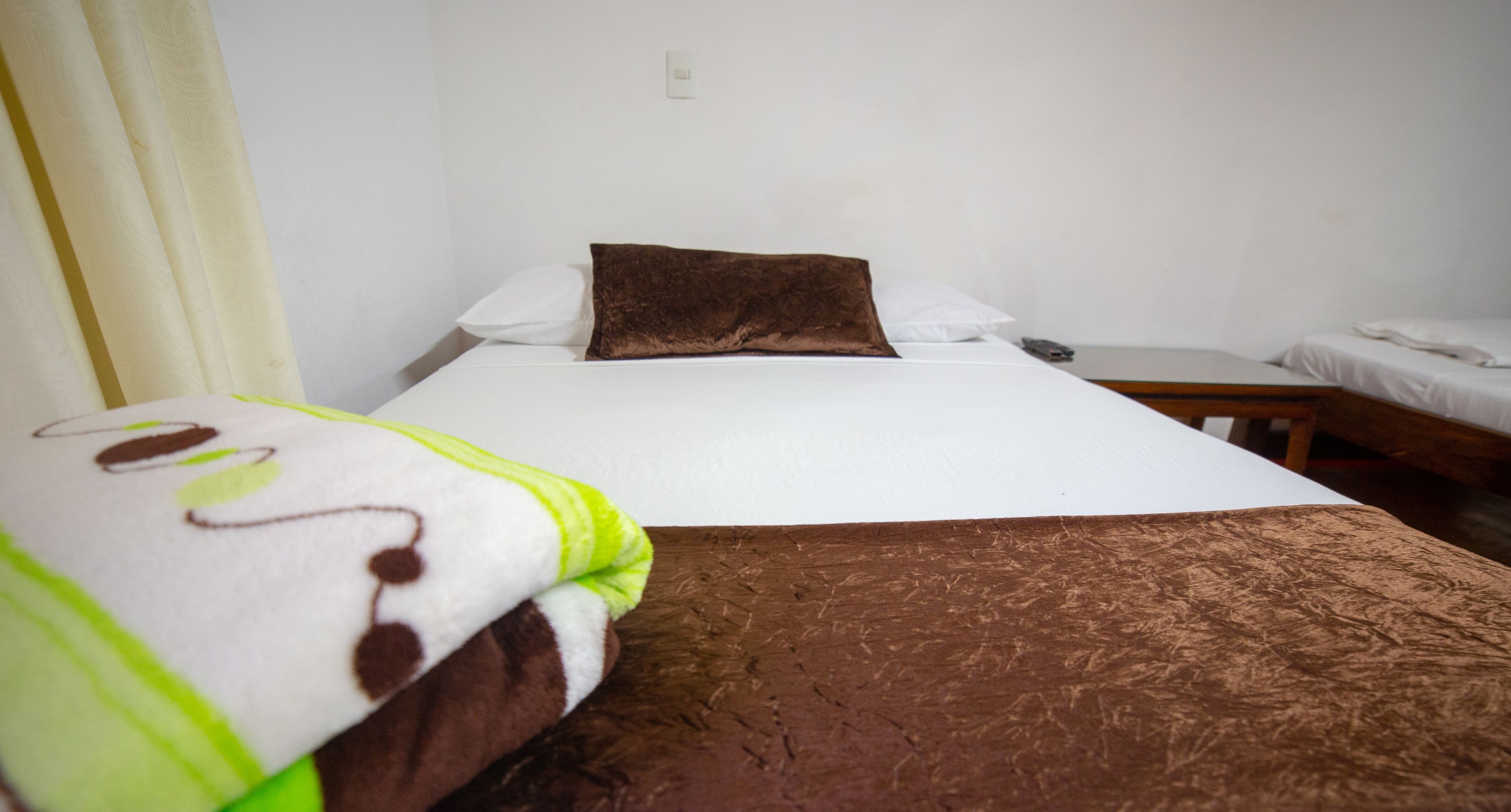 family suite | iron/ironing board, rollaway beds, free wifi, bed sheets