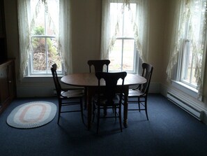 บ้านพัก, หลายห้องนอน | บริการอาหารในห้องพัก