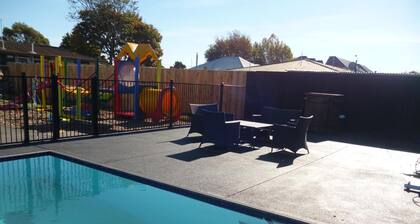 Cashel Court Motel
