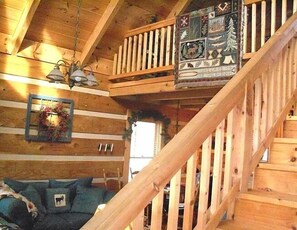 Interior - Secluded yet close to everything! (Vilas)