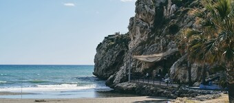 Moderni suunnittelu, Keskusta, Ranta, Uima-allas, Pysäköinti, Tennis, Mela, WiFi