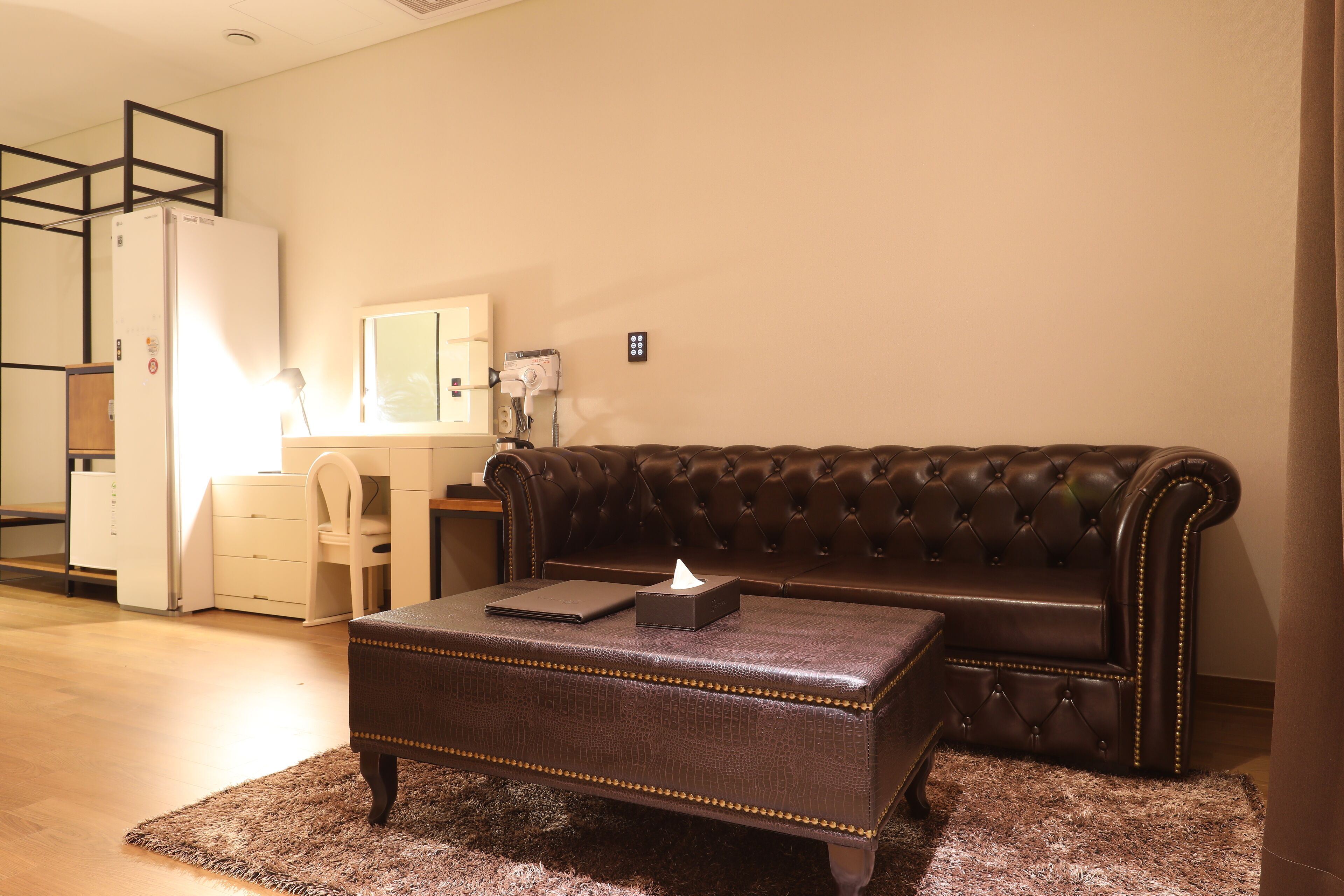 Photo - Rest Hotel