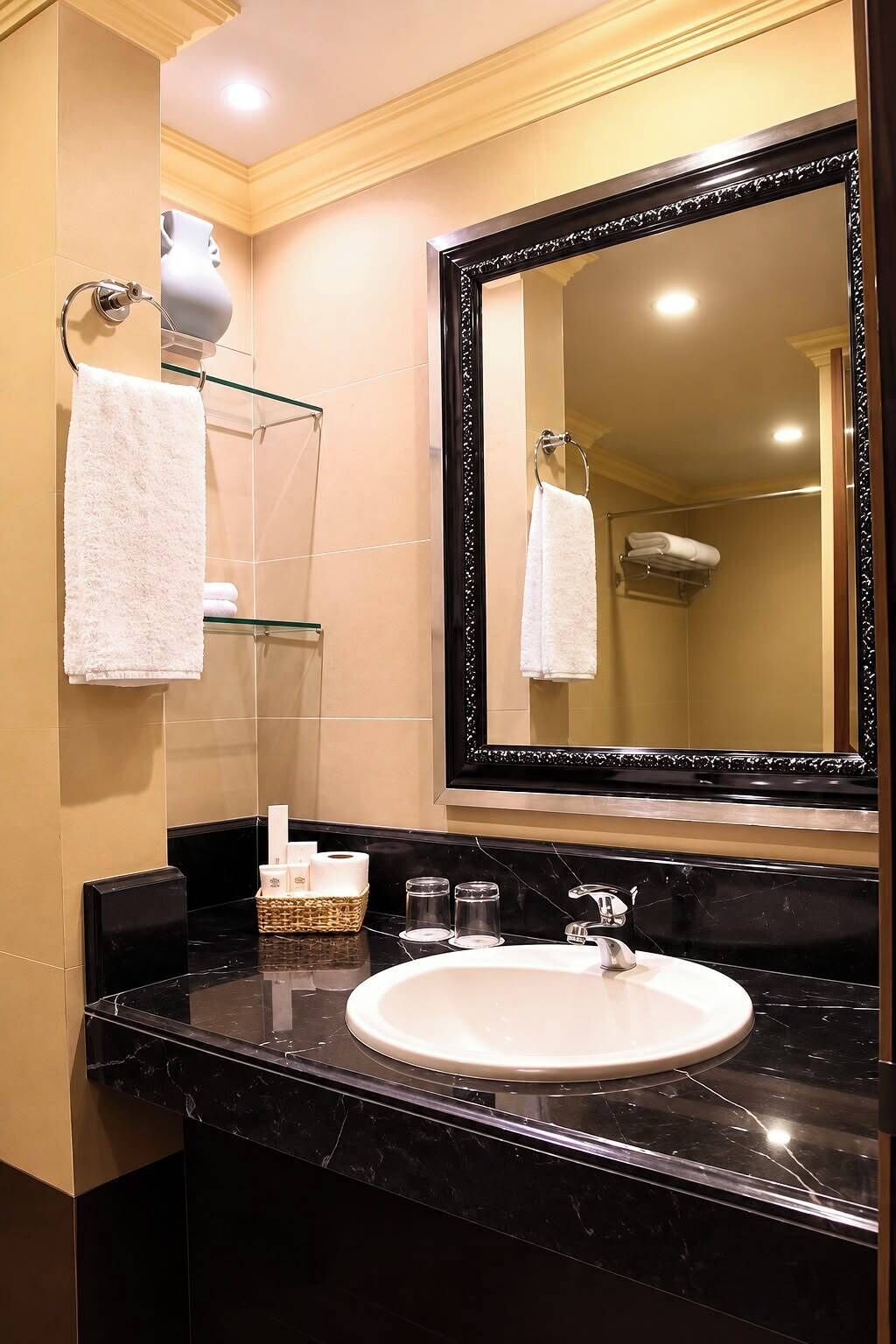 Photo - Herald Suites Polaris