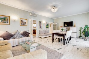 Smart-tv och böcker