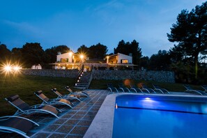 Piscine extérieure