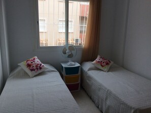 2 Schlafzimmer, Bügeleisen/Bügelbrett, WLAN, Bettwäsche