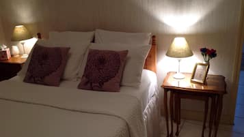 3 chambres, fer et planche Ă  repasser, lit parapluie, draps fournis