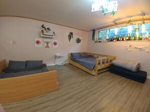 Joinhouse