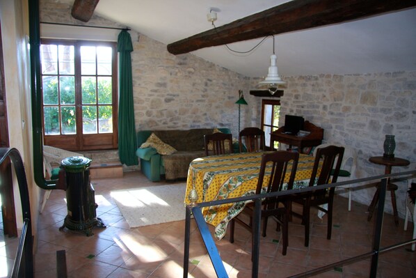 智能電視、書籍