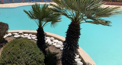 Duplex-Haus 2 Schlafzimmer 2 Badezimmer Meerblick mit Pool