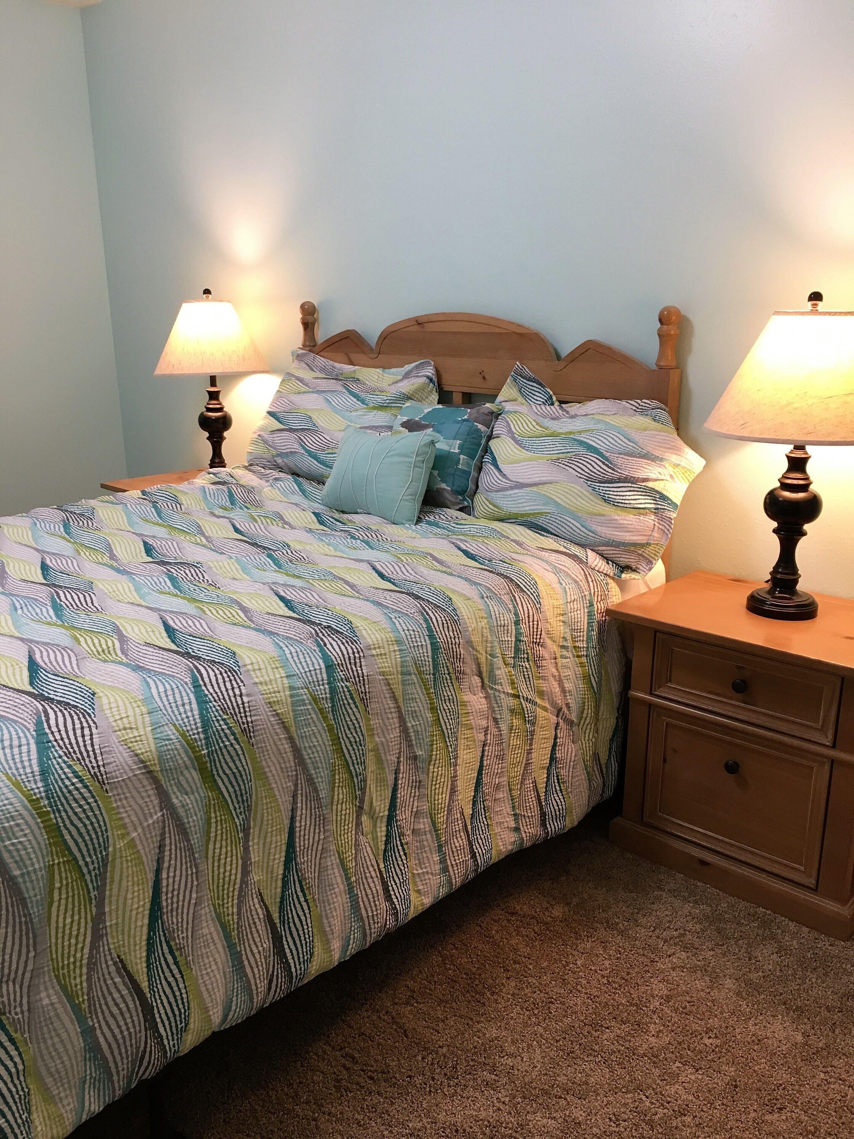 Cozy Cache Condo, Logan Utah- USU, Ski, Hike, Bike, Bear Lake, training,Football