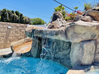 ULTIMATE PRIVATE WATER PARK & POOL Next Disneyland