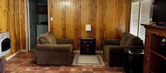 Walnut Getaway è una casa per famiglie lontano da casa.