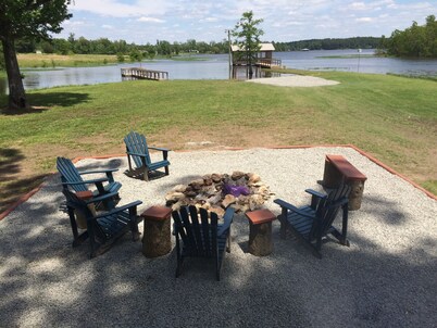 Walnut Getaway Is A Family-Friendly Home Away From Home.