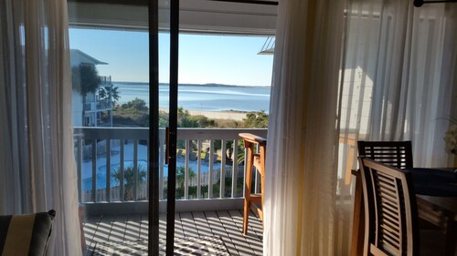 ABSOLUTELY AMAZING VIEW!