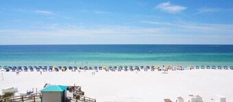 Gorgeous Top Floor Penthouse! On The Beach! Amazing Views! Close To Everything! 