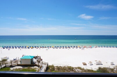 Gorgeous Top Floor Penthouse! On The Beach! Amazing Views! Close To Everything! 