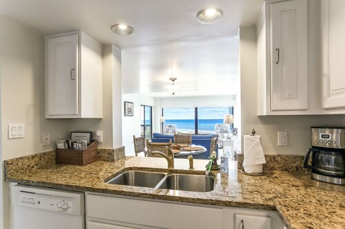 Penthouse 7th floor with spectacular Ocean views! Immaculate, Beach Front Condo!