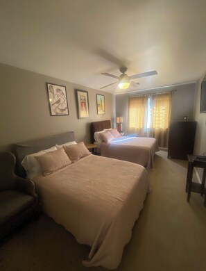 4 bedrooms, desk, iron/ironing board, travel crib