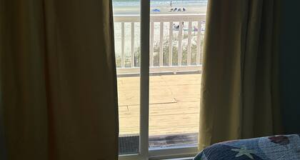Oceanfront beach house/ Water Park /Ocean Lakes/ 5 BED/3 BA