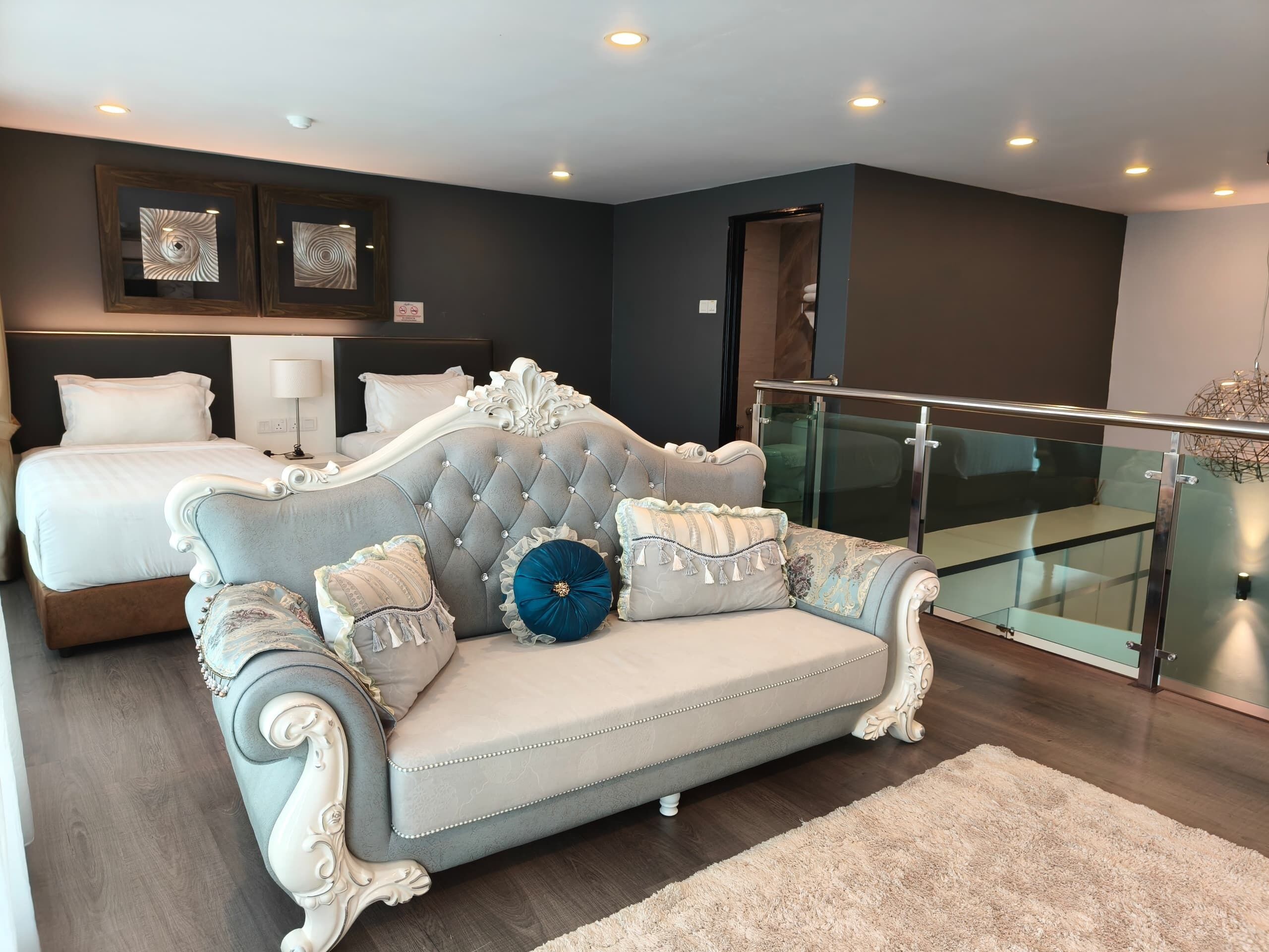 Photo - Asiatic Hotel