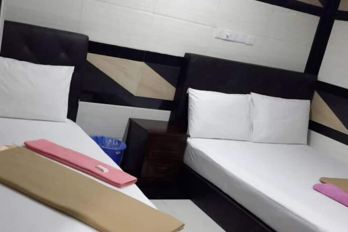 Iron/ironing board, free WiFi