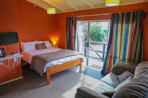 Ensuite Plus | Mini fridge - Central City Camping Park Invercargill (Invercargill)