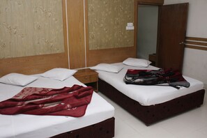 Deluxe Suite - White Beach Hotel (Cox's Bazar)