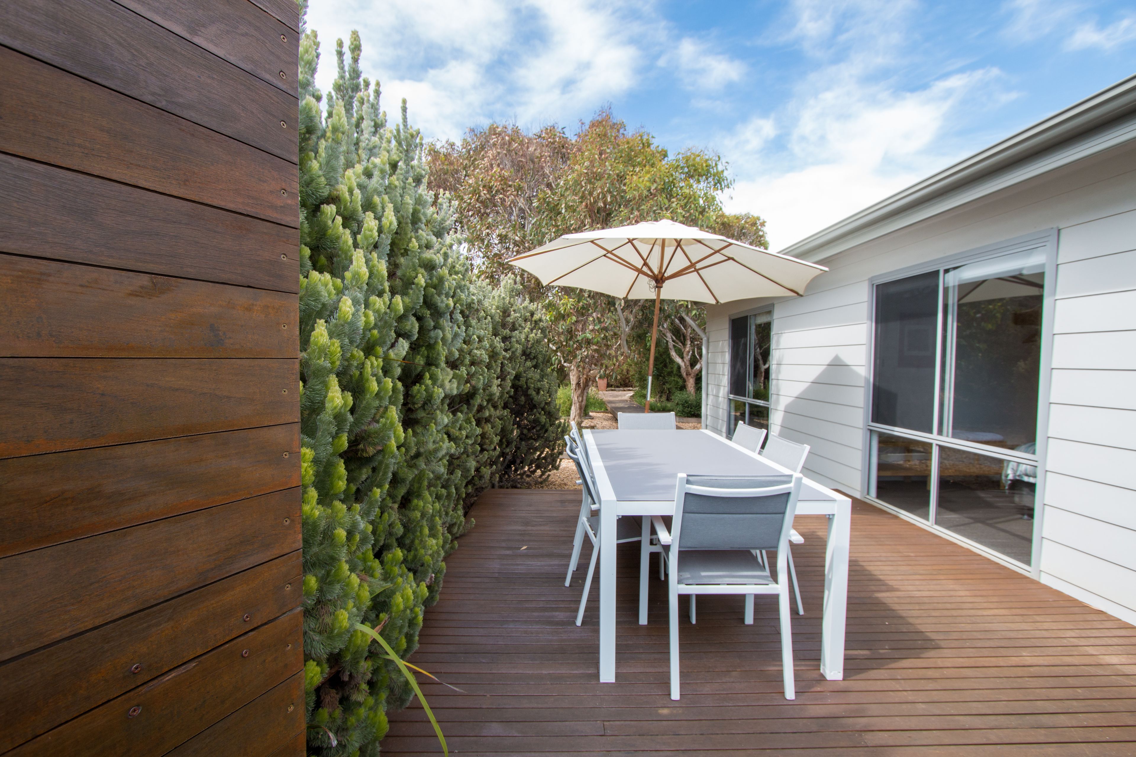 Coorong Waterfront Retreat | Terrace/patio