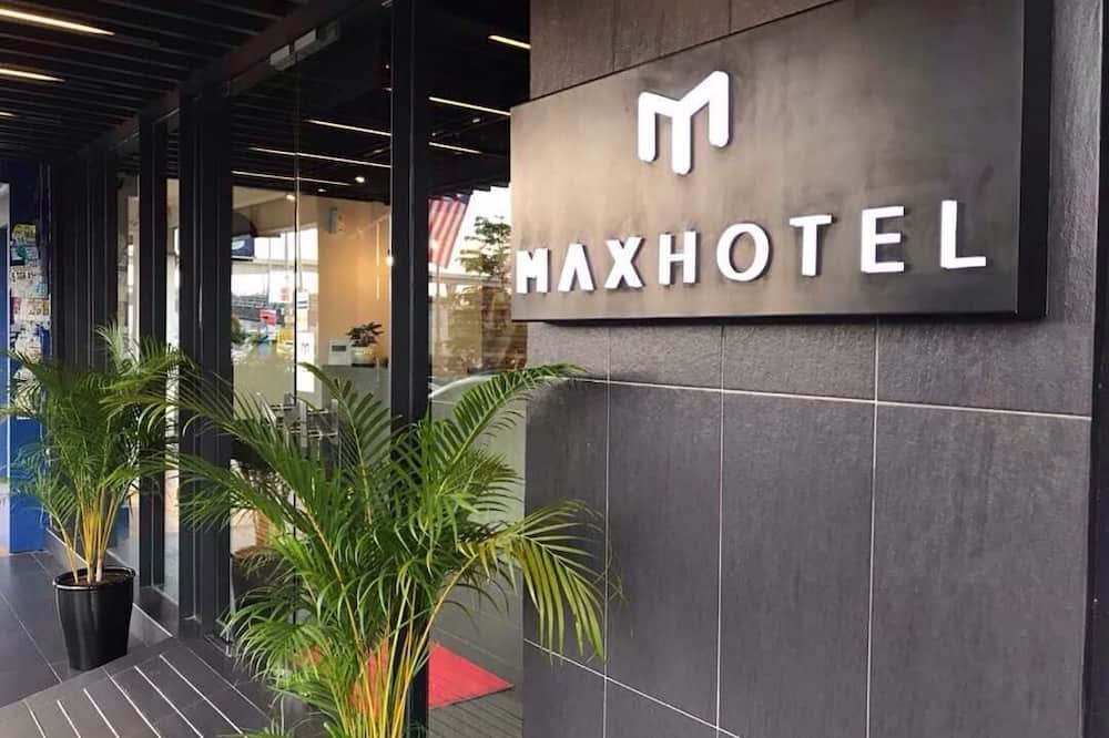 Max Hotel Subang Jaya