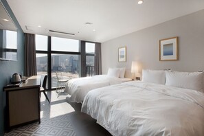 Habitación Premium con 2 camas individuales, vistas al mar