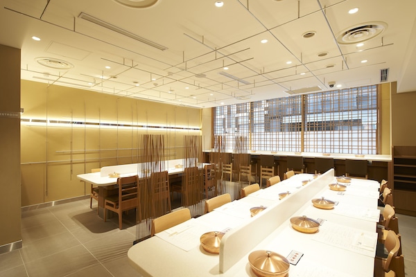 Daily cooked-to-order breakfast (JPY 2180 per person)