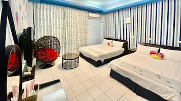 Family Quadruple Room, 2 Double Beds (No. 3) | Blackout curtains, soundproofing, free WiFi