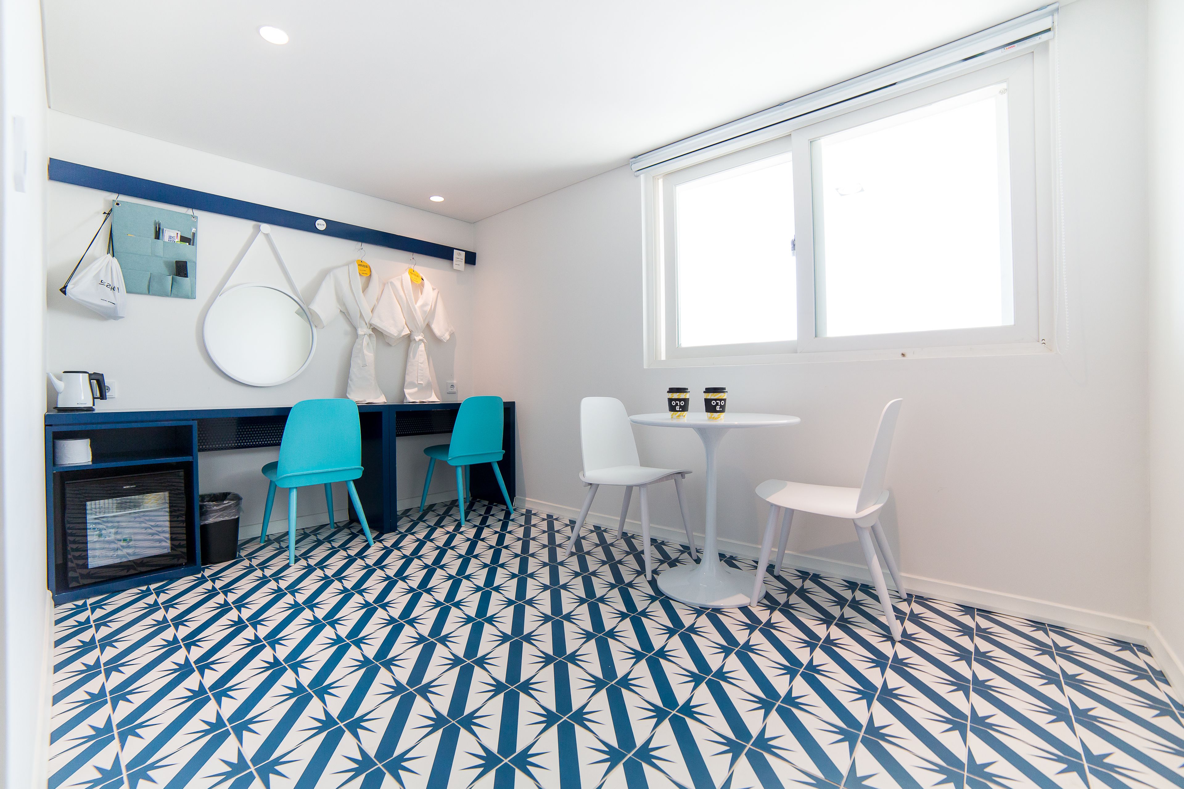 family room | living area | 50-inch led tv with cable channels, tv, tablet